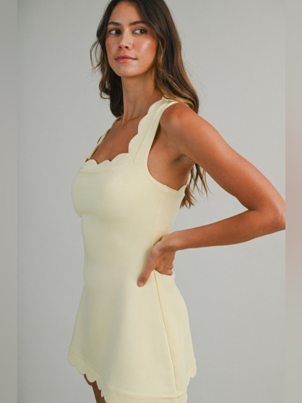 SCUBA SCALLOP SQUARE NECK SLEEVELESS
MINI DRESS WITH SHORTS Medium - Picture 7 of 12